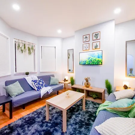Vibrant Retreat - Two Bedroom Near Nyc
